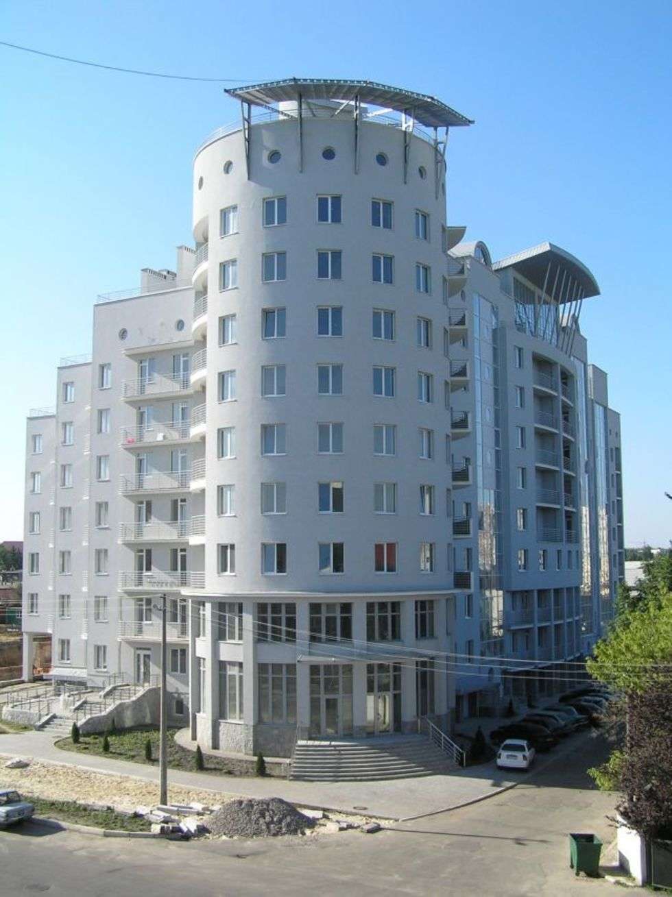  Budynek mieszkalny przy ul. Sacharowa we Lwowie &#8211; I miejsce w kategorii budynki mieszkalno-uslugowe 
