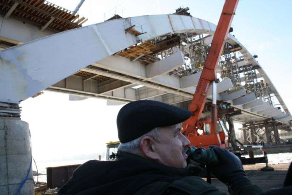  Prace przy budowie mostu i obwodnicy Pulaw są zaawansowane juz w ponad 90 procentach. 
