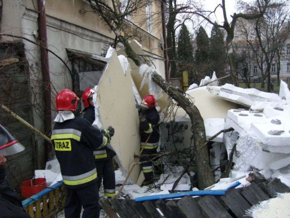  Zerwane ocieplenie budynku przy ul. Lubartowskiej
