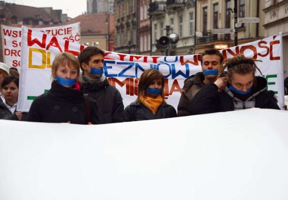  W Lublinie kilka tysiecy mlodych ludzi przeszlo ulicami Lublina w Papieskim Marszu Solidarności. 

