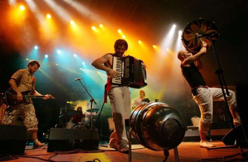  
Koncert finalowy Festiwalu Muzyki "Strefa Inne Brzmienia". Lublin, Rynek Stergo Miasta, 19 lipca 2008 r. 
