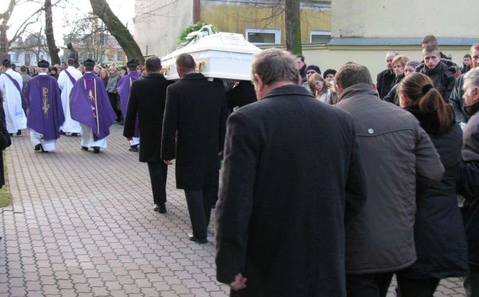  Pogrzeb 16-letniej Malgosi