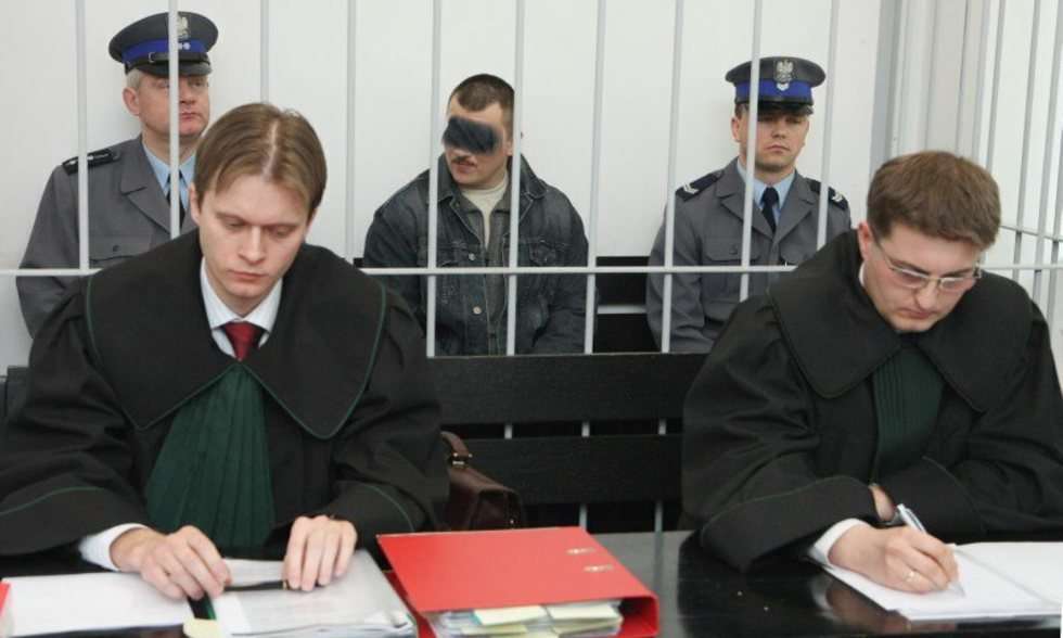  Proces podejrzanego o zabójstwo. (zdjęcie 5) - Autor: Maciej Kaczanowski