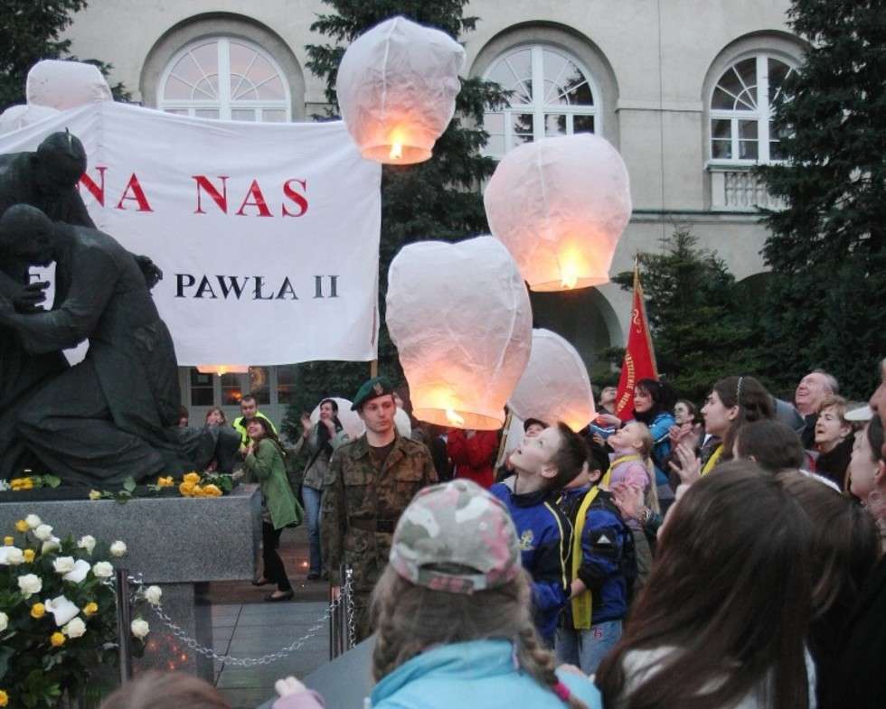  Rocznica śmierci Jana Pawła II. (zdjęcie 1) - Autor: Maciej Kaczanowski