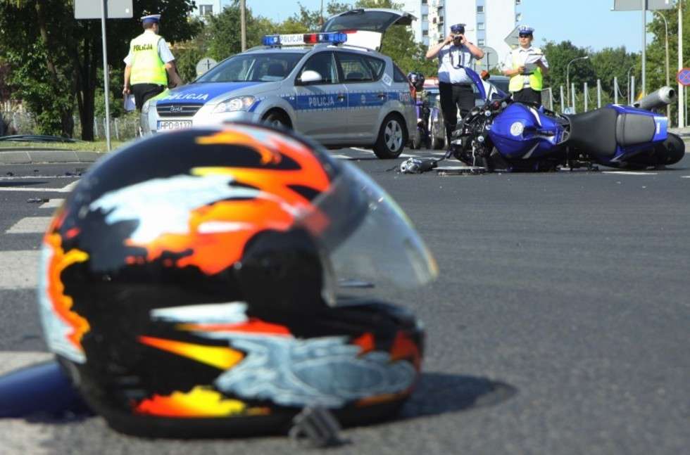  Motocyklista ranny w wypadku. (zdjęcie 5) - Autor: Maciej Kaczanowski