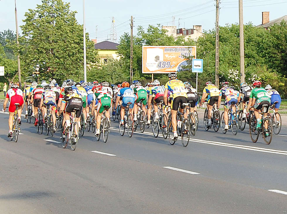  Przez miasto przejechali zawodnicy 53 Miedzynarodowego Wyścigu Kolarskiego PrzyjaLni Polsko-Ukrainskiej.