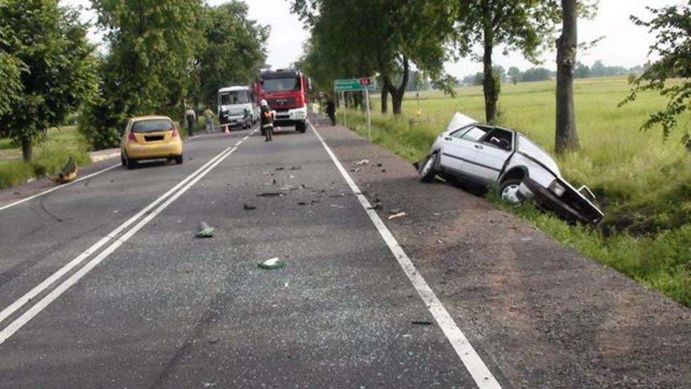  Jurki: Wypadek pod Radzyniem Pod (zdjęcie 3) - Autor: Policja