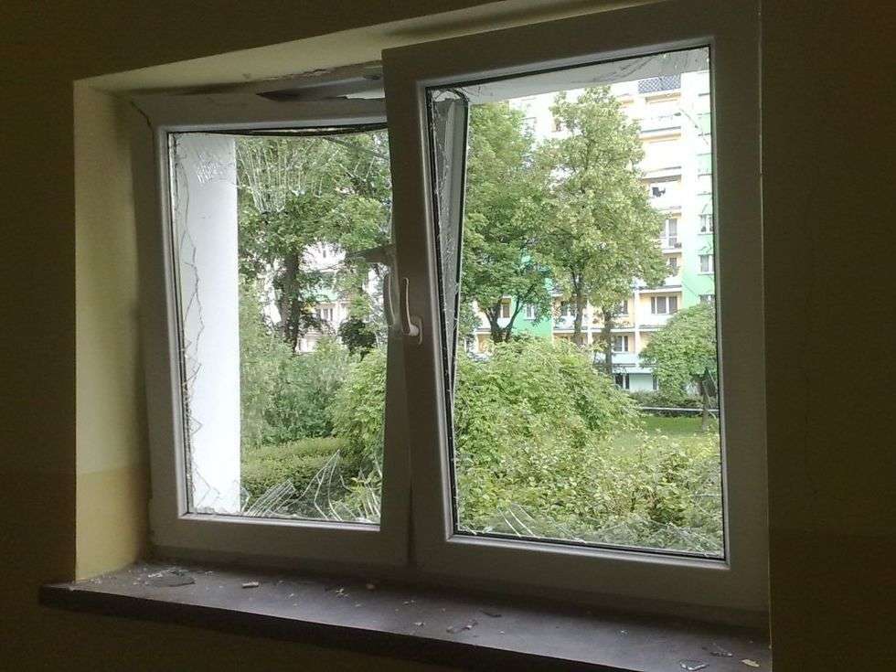  Bomba przy ul.Glinianej (zdjęcie 14) - Autor: Policja