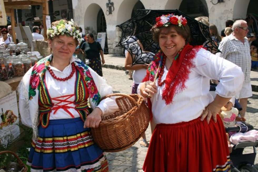  Podczas weekendu w Kazimierzu Dolnym odbyl sie Ogólnopolski Kiermasz Produktów Regionalnych.