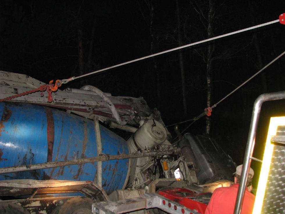  Wypadek koło Żyrzyna - 2 (zdjęcie 7) - Autor: Internauta