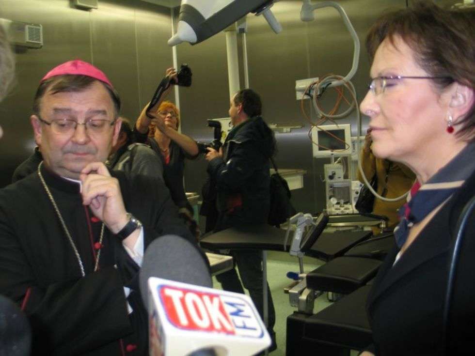  Na uroczyste otwarcie chelmskiego szpitala przyjechala m.in. minister zdrowia Ewa Kopacz