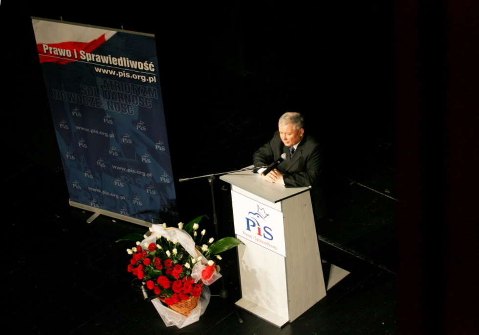  Tłumy na spotkaniu z Jarosławem Kaczyńskim (zdjęcie 4) - Autor: Karol Zienkiewicz