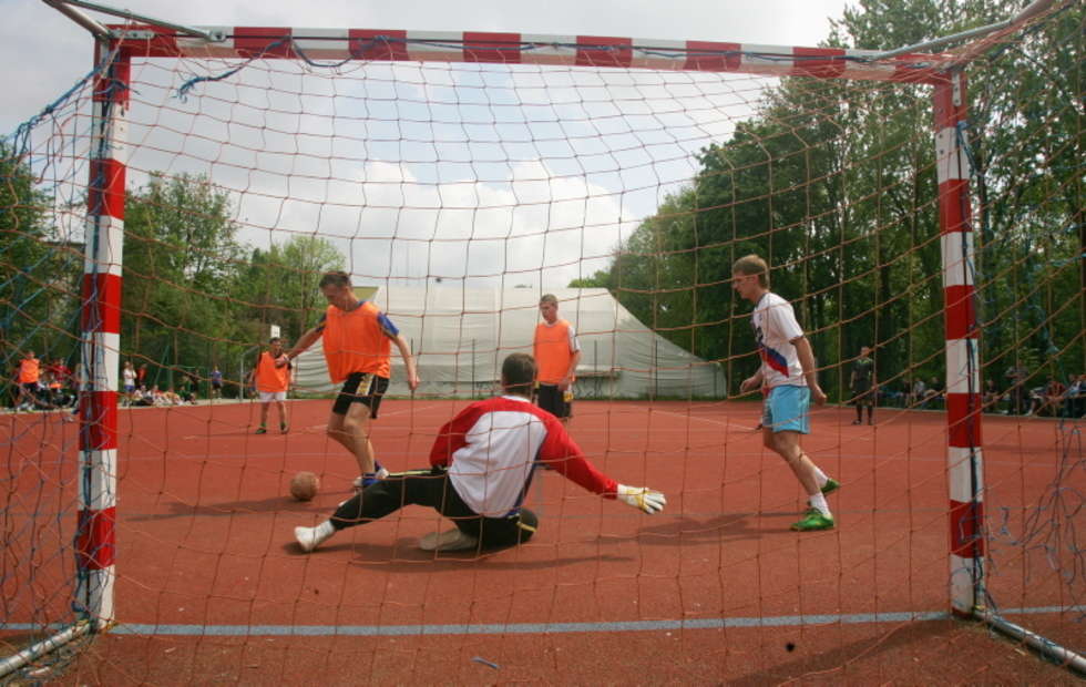  Dzień sportu na UMCS w ramach Kozienali 2010 (zdjęcie 6) - Autor: Karol Zienkiewicz