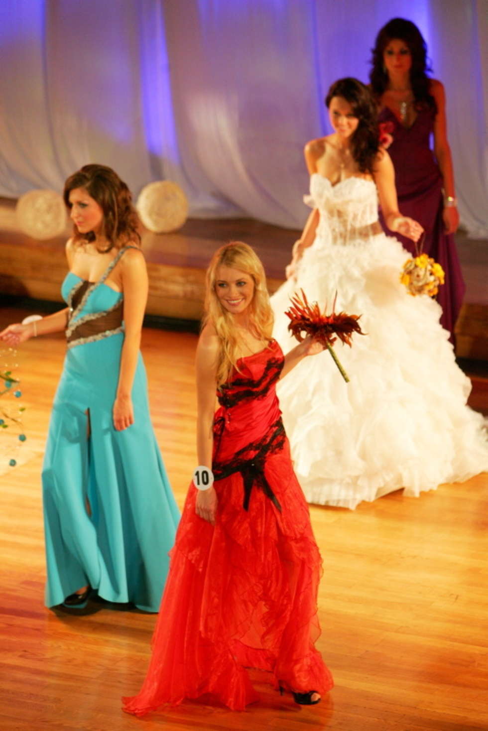  Miss Polonia Województwa Lubelskiego 2010 (zdjęcie 11) - Autor: Karol Zienkiewicz