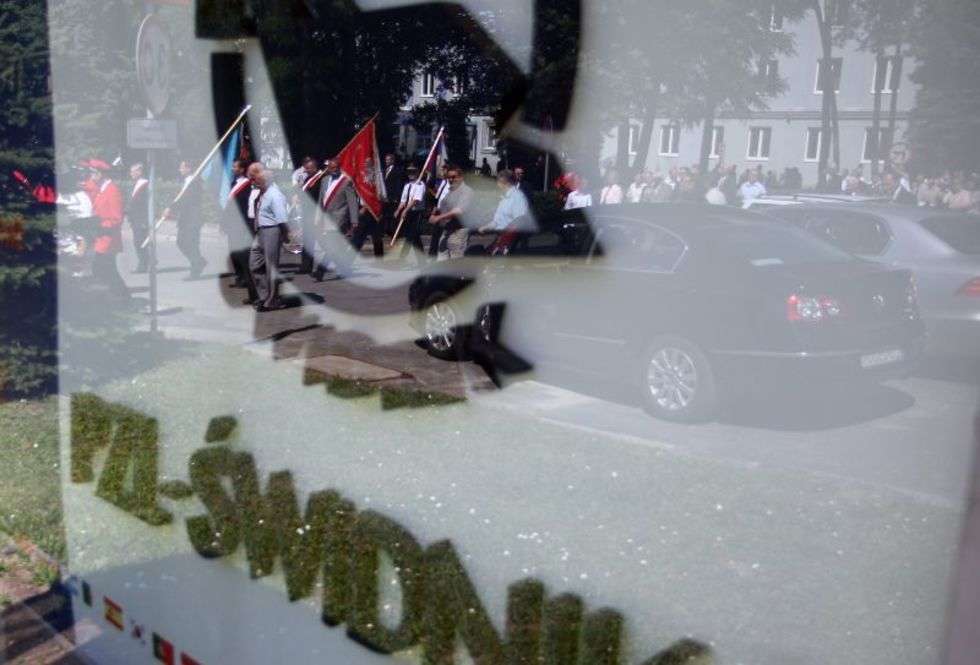  Obchody rocznicy lipcowego strajku w PZL (zdjęcie 1) - Autor: Jacek Świerczynski