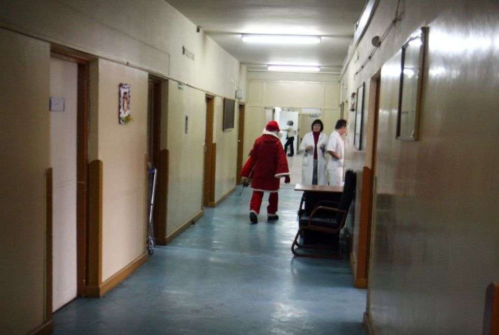  Mikołaj w Szpitalu Kolejowym  - Autor: Jacek Świerczynski