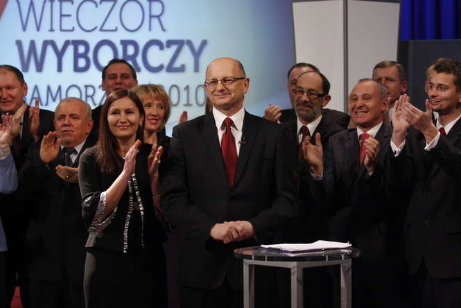 Wybory. Sztaby wyborcze PiS i PO