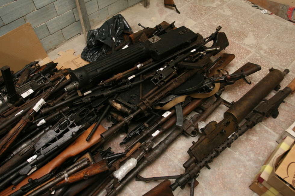  Biłgoraj: Nielegalny arsenał pod muzeum (zdjęcie 2) - Autor: policja