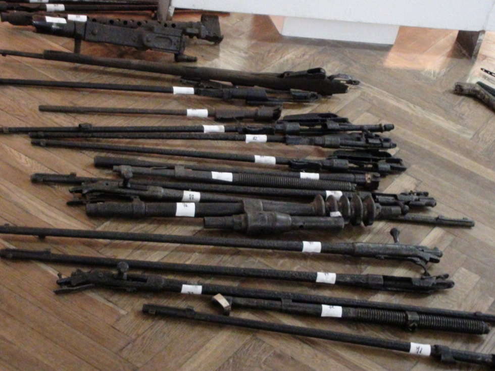  Biłgoraj: Nielegalny arsenał pod muzeum (zdjęcie 3) - Autor: policja