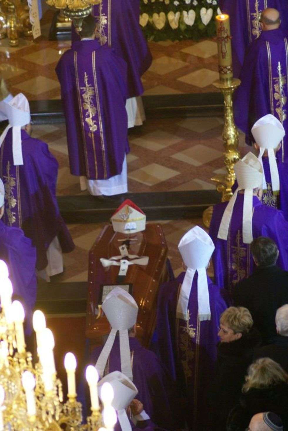  Pogrzeb arcybiskupa (zdjęcie 31) - Autor: Internaukta Beata
