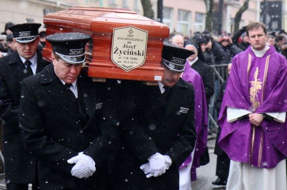  Pogrzeb śp abp Józefa Życińskiego (zdjęcie 6) - Autor: Jacek Świerczynski