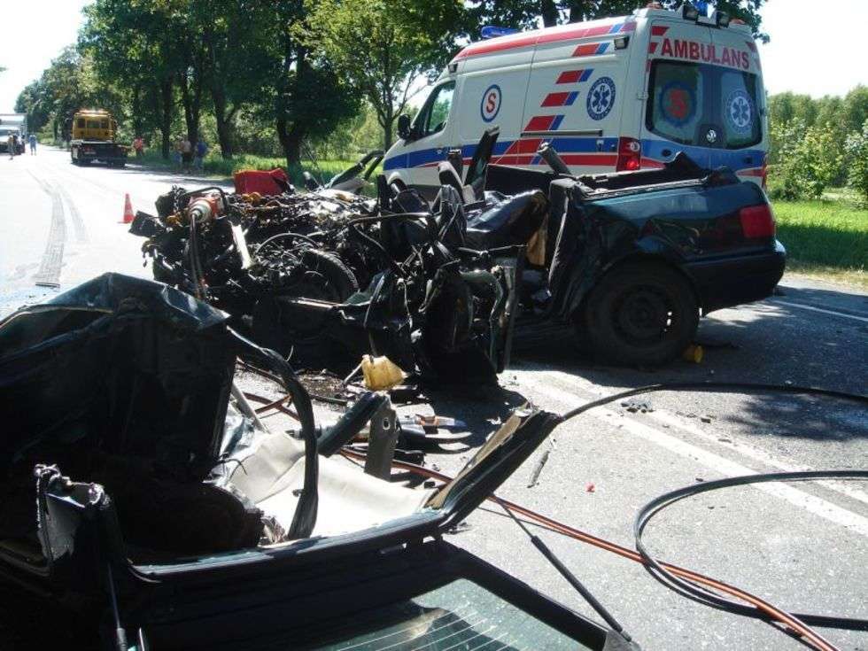  Wypadek w Wandzinie (zdjęcie 3) - Autor: policja