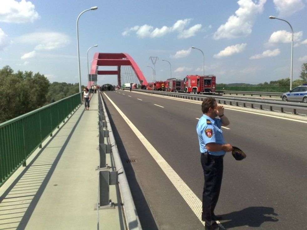  Ćwiczenia na moście w Puławach (zdjęcie 3) - Autor: Maciej Kaczanowski 