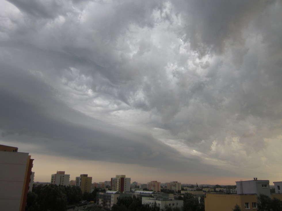  Burzowe chmury nad Lublinem (zdjęcie 5) - Autor: Mateusz