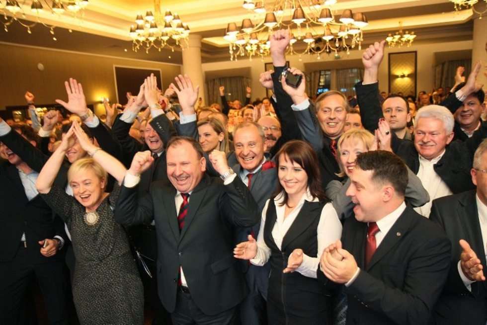  Wybory 2011: Zwycięstwo PO  (zdjęcie 6) - Autor: Maciej Kaczanowski