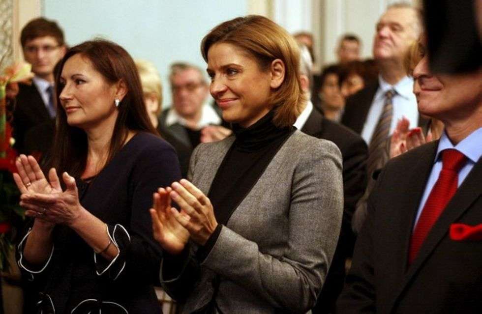  Podczas zaprzysiezenia prezydenta Lublina Krzysztofa Zuka. Joanna Mucha stoi obok zony prezydenta