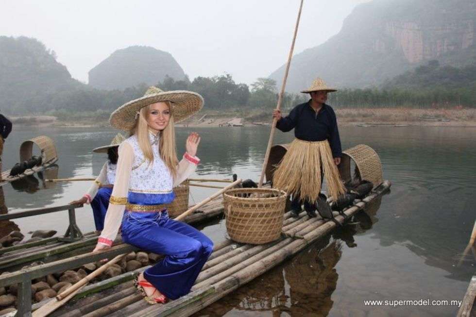  Amanda Warecka w Chinach (zdjęcie 7) - Autor: supermodel.com.my