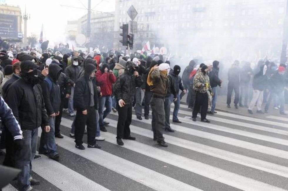  Zamieszki w Warszawie: Marsz Niepodległości (zdjęcia) (zdjęcie 3) - Autor: Krzysztof Sobieraj / MM Warszawa