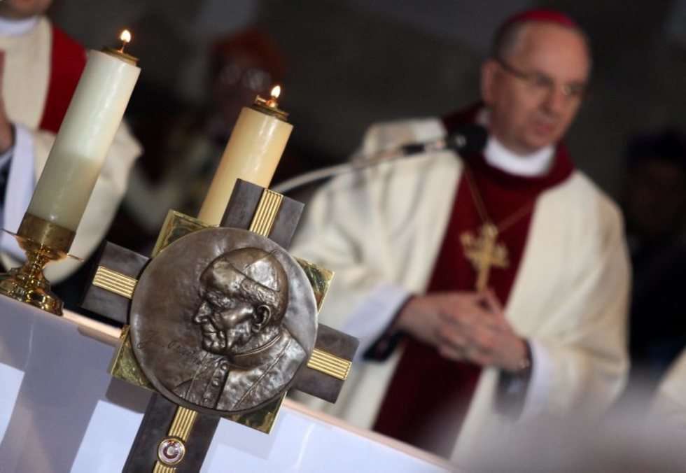  KUL dostał relikwię papieża Jana Pawła II (zdjęcie 3) - Autor: Wojciech Nieśpiałowski