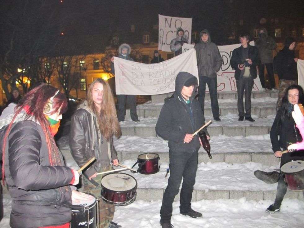  Protest przeciwko ACTA w Bialej Podlaskiej (zdjęcie 8) - Autor: Marek Pietrzela