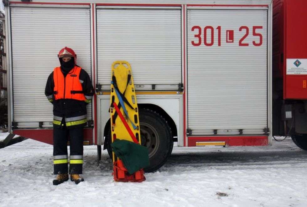  Ćwiczenia strażaków nad Zalewem Zemborzyckim (zdjęcie 8) - Autor: Jacek Świerczyński
