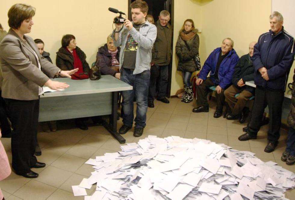  Pierwsze losowanie w loterii mieszkaniowej (zdjęcie 2) - Autor: Magdalena Mizeracka
