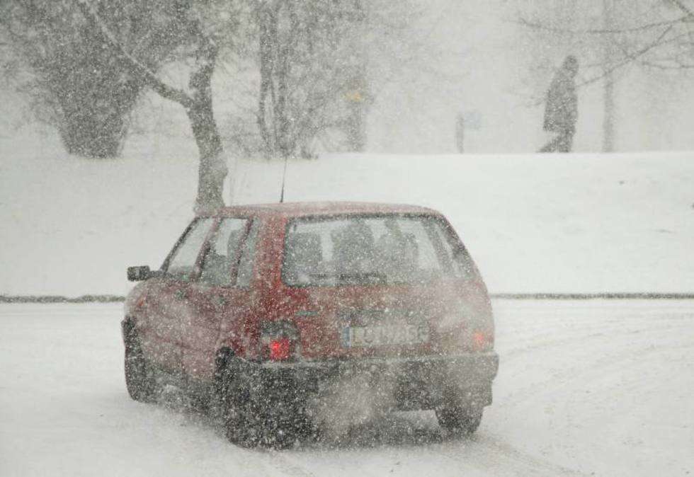  Śnieżyca nad Lublinem (zdjęcie 1) - Autor: Maciej Kaczanowski
