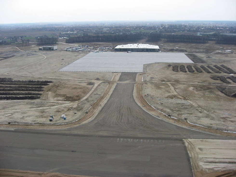  Lotnisko z lotu ptaka (zdjęcie 10) - Autor: Port Lotniczy Lublin / Leszek Szczepaniak