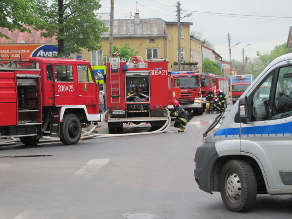 Pożar w Carrefour w Bychawie (zdjęcie 3) - Autor: Marek Matysek