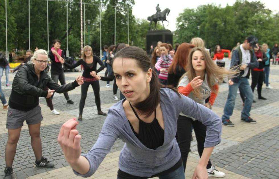  Flash mob: Tańczyli na pl. Litewskim w Lublinie  - Autor: Maciej Kaczanowski
