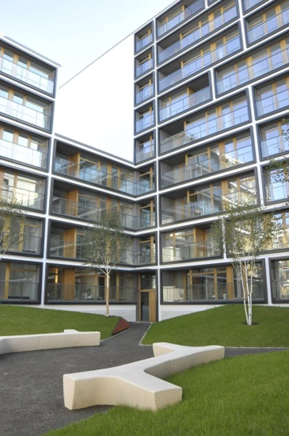  Za najlepszą realizację w kategorii 'Dom i mieszkanie' jurorzy uznali zespół mieszkaniowy 19 Dzielnica w Warszawie autorstwa biura JEMS Architekci