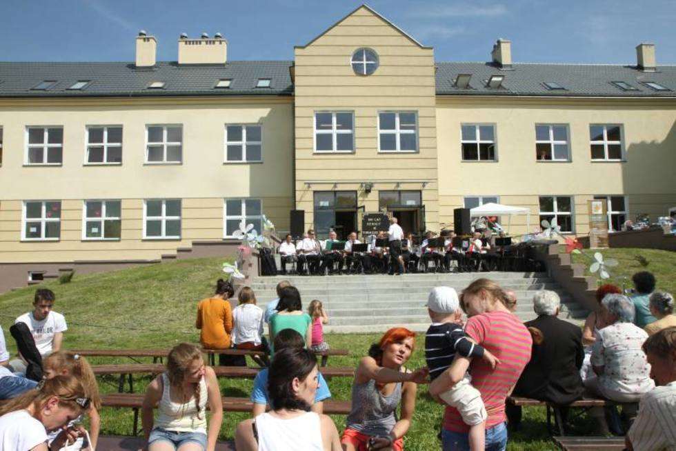  100 lecie szkoły w Tomaszowicach (zdjęcie 3) - Autor: Maciej Kaczanowski