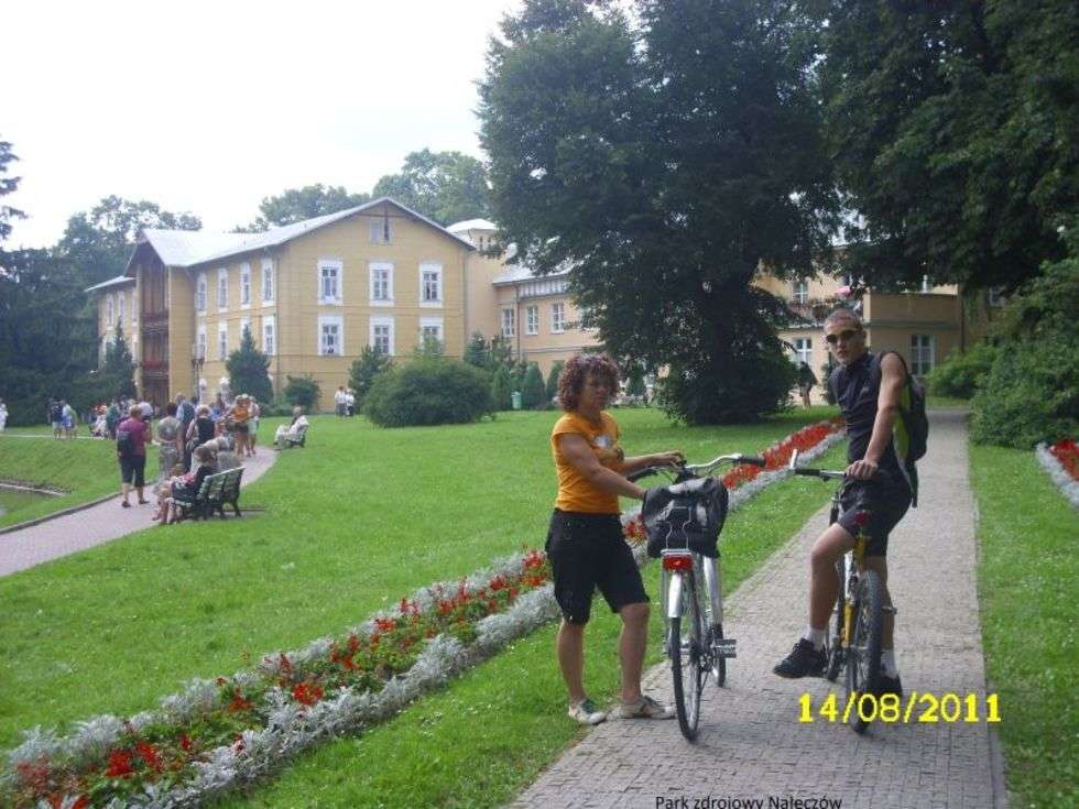  Zdjęcia zostały wykonane podczas wycieczki rowerowej do Nałęczowa przez Wojciechów.