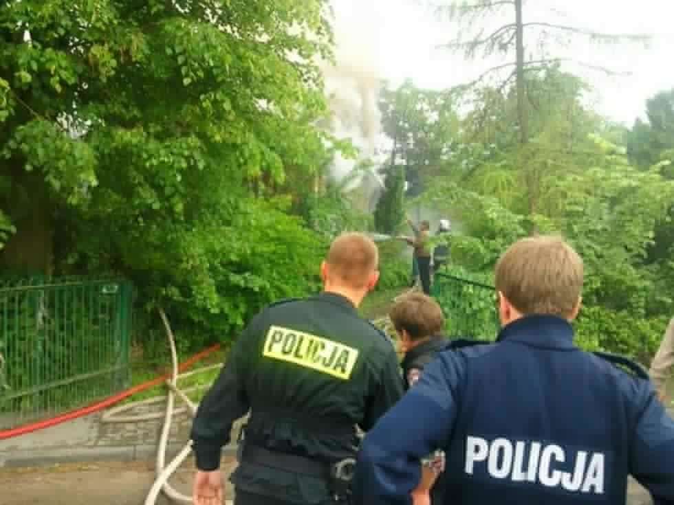  Pożar domu w miejscowości Krępa (zdjęcie 4) - Autor: Fotonews