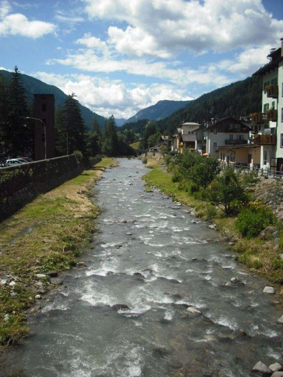  Zdjęcia wykonane zostały osobiście podczas urlopu we włoskich Dolomitach-Falcade na przełomie lipca/sierpnia 2011 roku