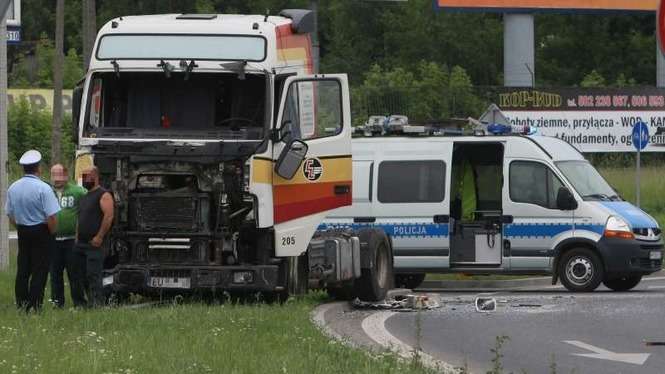 Lublin: Wypadek z udziałem ciężarówki i autobusu miejskiego - Autor: Wojciech Nieśpiałowski