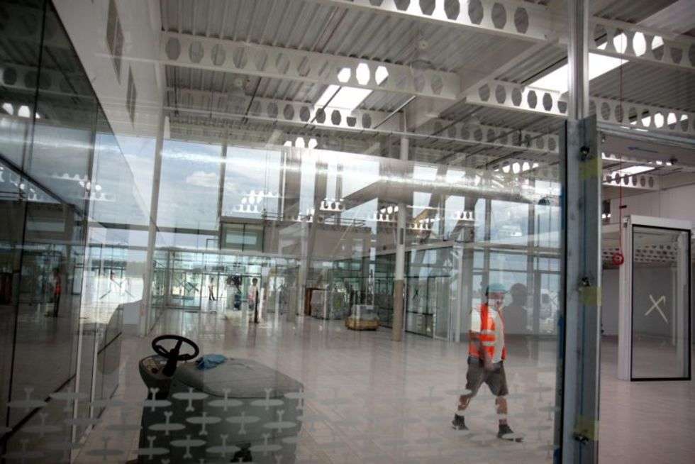  Lotnisko w Świdniku: Terminal (zdjęcie 6) - Autor: Jacek Świerczyński