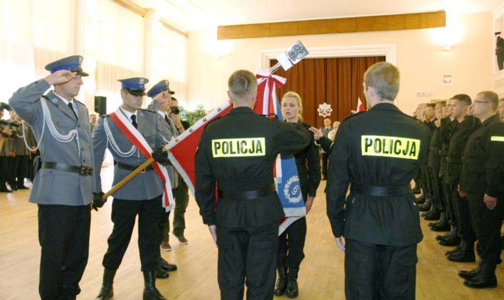  Przysięga policjantów garnizonu lubelskiego (zdjęcie 4) - Autor: Maciej Kaczanowski