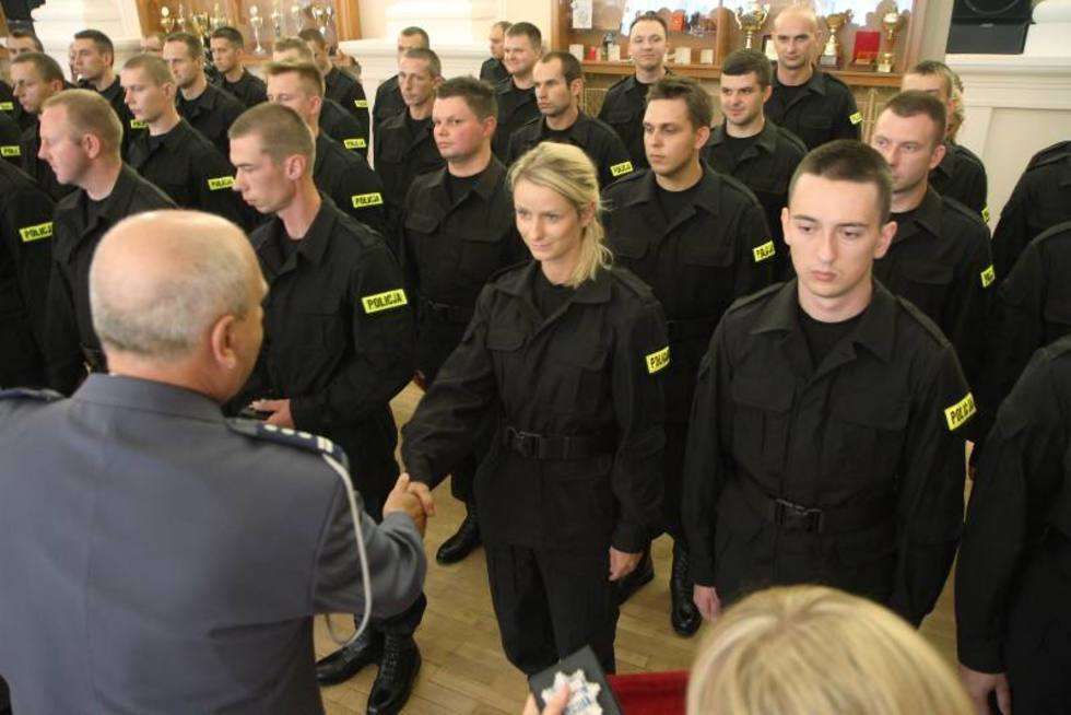  Przysięga policjantów garnizonu lubelskiego (zdjęcie 6) - Autor: Maciej Kaczanowski