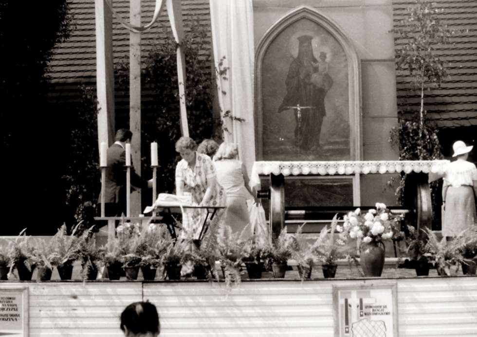  Obraz św. Katarzyny na ołtarzu w Lokomotywowni. – Jednym z naszych postulatów było przywrócenie przedwojennych tradycji i obchody święta kolejarzy 25 listopada, w dzień św. Katarzyny.